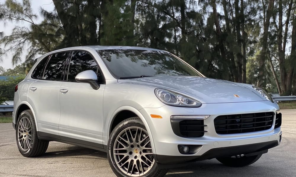 Porsche Cayenne, available to rent in Houston