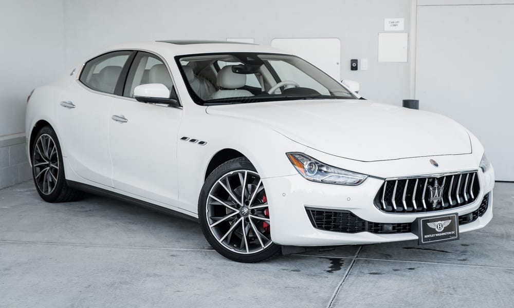 Maserati Ghibli, available to rent in Houston