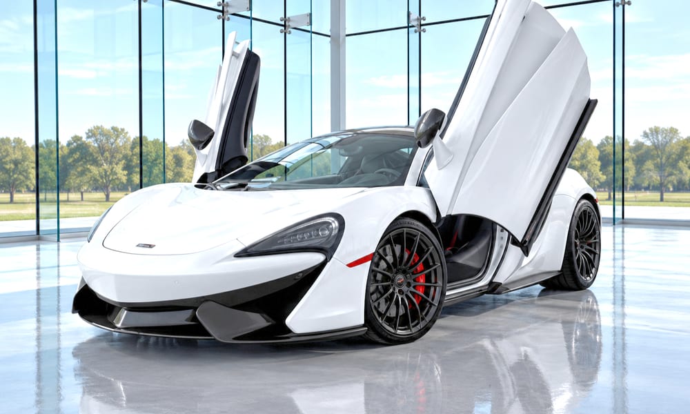 McLaren 570S, white or silver