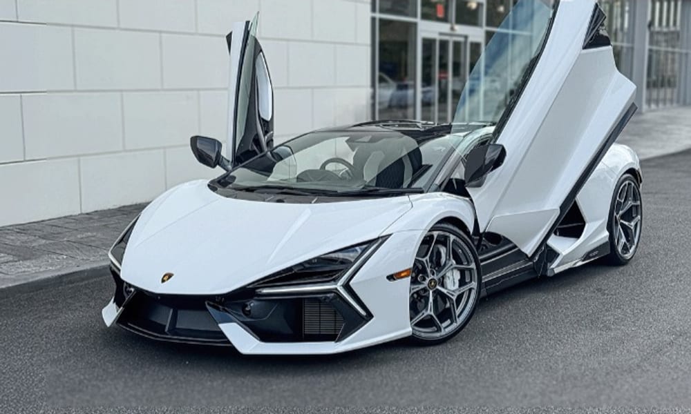 Lamborghini Revuelto, available to rent in Houston